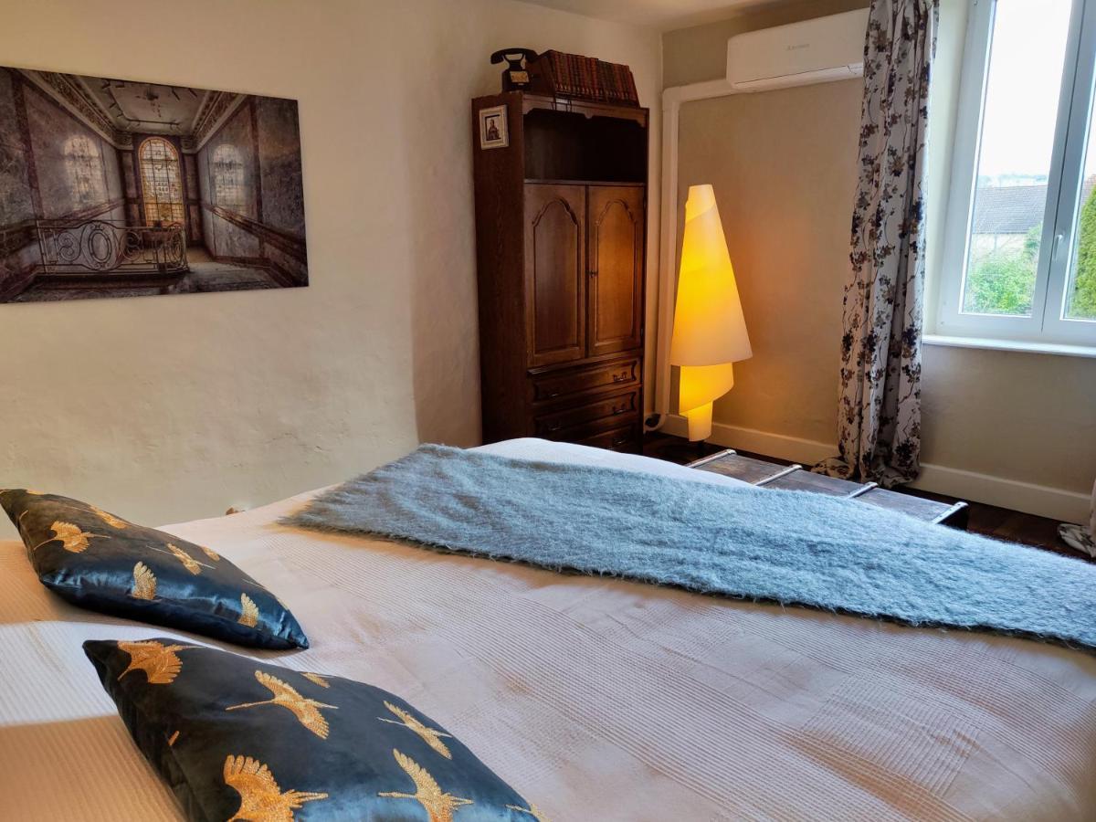 Maison Egalite Melay  ภายนอก รูปภาพ