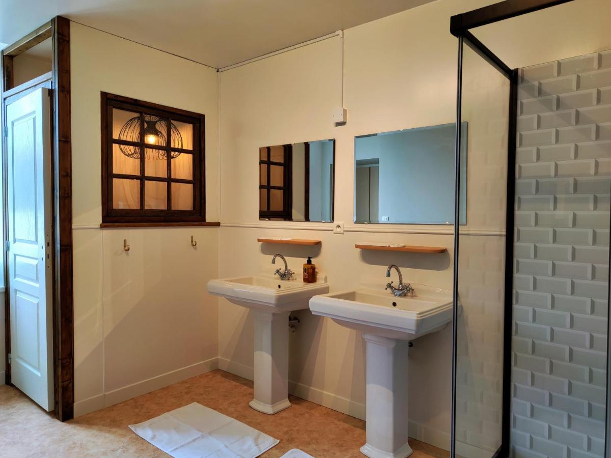 Maison Egalite Melay  ภายนอก รูปภาพ